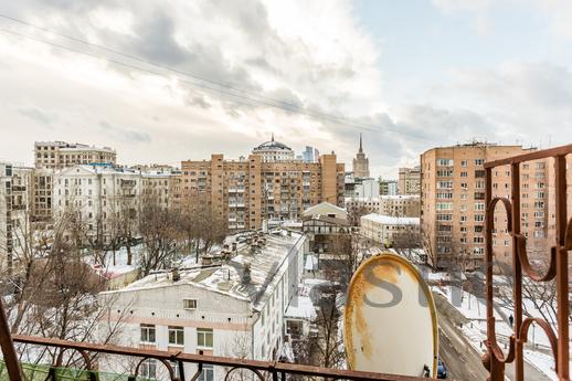 Daily Smolenskaya Sq. 13/21, Moscow - apartment by the day