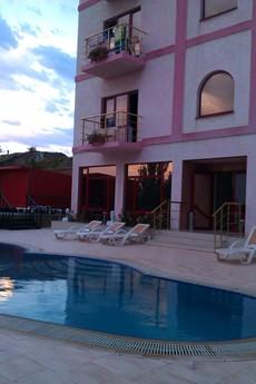 Mini-hotel welcomes in a picturesque Sud, Sudak - apartment by the day