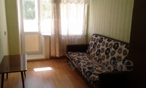 offered 3 rooms at the Central Square, Іжевськ - квартира подобово