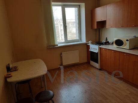 2 bedroom apartment in the center, Izhevsk - günlük kira için daire