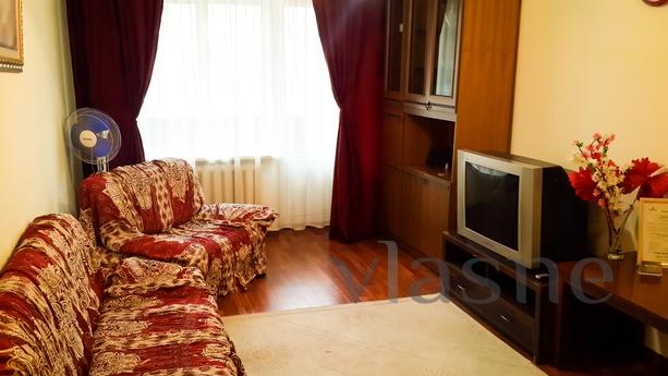 3 BR. Panfilova-Mametova, Almaty - günlük kira için daire