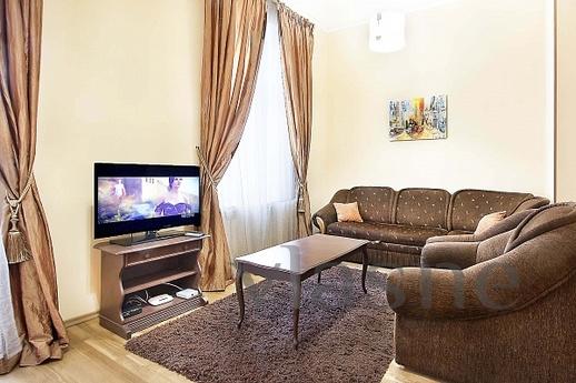 Rent apartment, proprietress, Yekaterinburg - apartment by the day