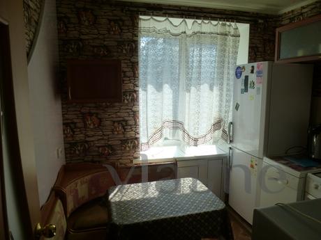 1 bedroom apartment Sidorenko 32, Komsomolsk-on-Amur - günlük kira için daire