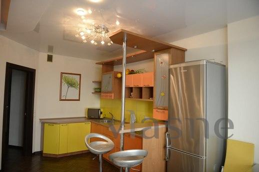 1 Bedroom bright studio, Tyumen - günlük kira için daire