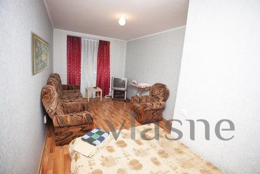 1 Bedroom bright apartment Economy, Tyumen - günlük kira için daire