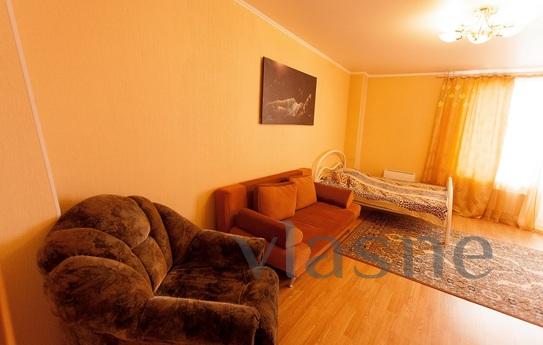 1 Bedroom clean apartment, Tyumen - günlük kira için daire