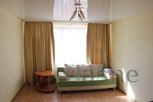 Bedroom large bright apartment, Tyumen - günlük kira için daire