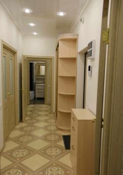One bedroom apartment in the center, Kemerovo - günlük kira için daire