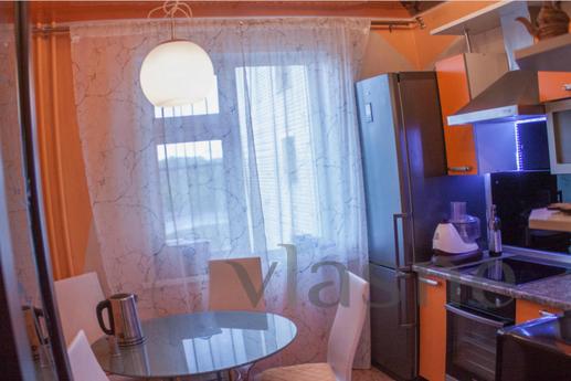 One bedroom apartment on Lenin, Kemerovo - günlük kira için daire
