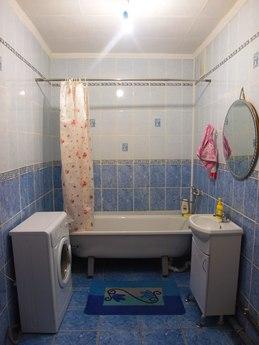 Comfortable apartment for rent, Kemerovo - günlük kira için daire