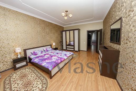 Spacious, comfortable, clean apartment is renovated in the c