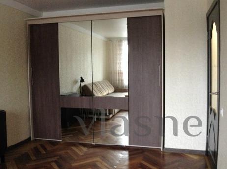 One bedroom apartment in new building, Kemerovo - günlük kira için daire
