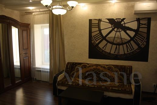 2 bedroom VIP apartment in the center, Uralsk - günlük kira için daire