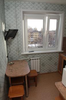 Spacious 1 bedroom apartment, Samara - günlük kira için daire