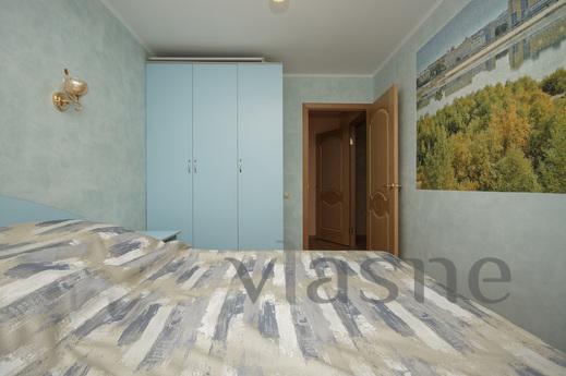 2 bedroom apartment in the center, Omsk - günlük kira için daire