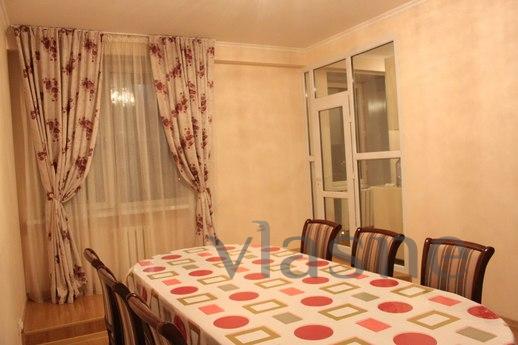 2-bedroom apartment, Kunaeva, Astana - apartment by the day