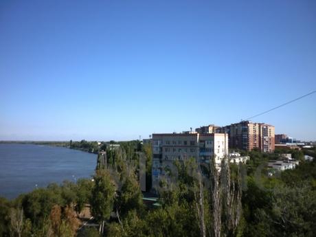 New apartment with a gorgeous view, Астрахань - квартира подобово