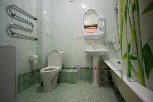 Clean, comfortable, inexpensive!, Novosibirsk - günlük kira için daire