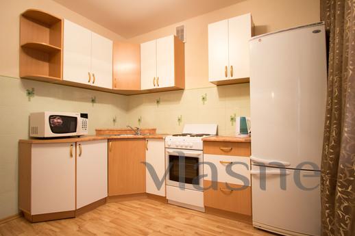 Clean, comfortable, inexpensive!, Novosibirsk - günlük kira için daire