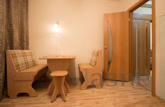 Clean, comfortable, inexpensive!, Novosibirsk - günlük kira için daire