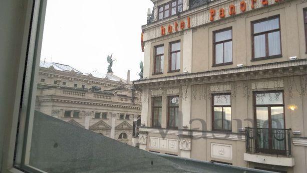 Квартира поруч з Оперним театром, Львів - квартира подобово
