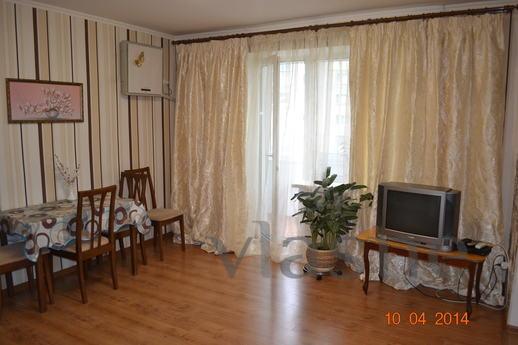 cozy apartment on the left bank, Kamenskoe (Dniprodzerzhynsk) - günlük kira için daire