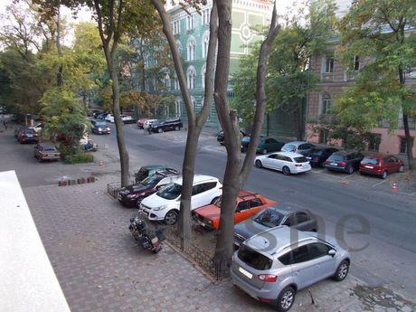 2-к квартира 90м 6 мест ул Дерибасовская, Одесса - квартира посуточно
