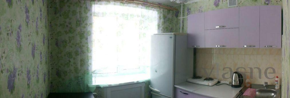 The apartment is in the center, Усть-Каменогорськ - квартира подобово