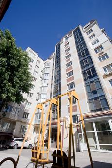 The apartment with the repair center, Саратов - квартира подобово