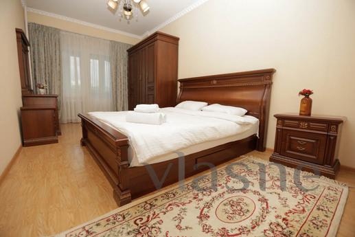 Lovely apartment in the heart of Almaty, Алмати - квартира подобово