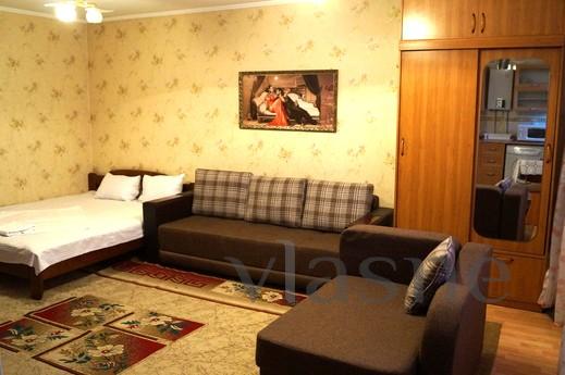 Comfortable 1st studio apartment, located in the center of S