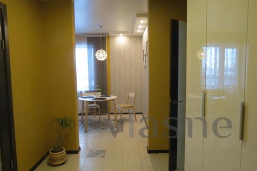 Stylish apartment in the center!, Omsk - günlük kira için daire