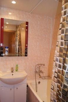 1 bedroom apartment for rent, Tyumen - günlük kira için daire