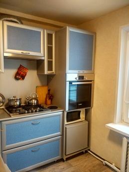 Cozy one-bedroom apartment in Izhevsk, Izhevsk - günlük kira için daire