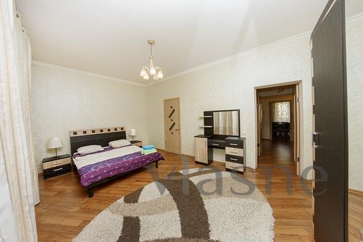 Rent a great 2 bedroom, left b, Astana - apartment by the day