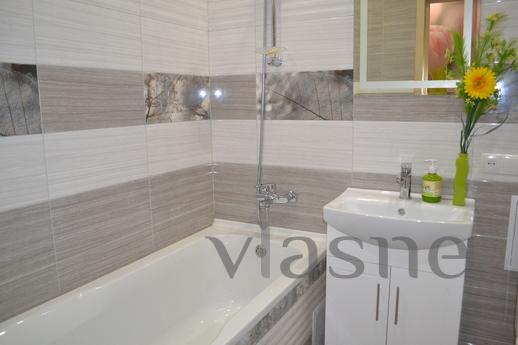 Rent luxury apartment in new building, Kharkiv - apartment by the day