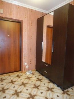 1-on room, low prices for apartments, Kemerovo - günlük kira için daire