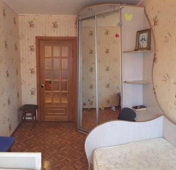 Excellent 3 bedroom apartment, Kemerovo - günlük kira için daire