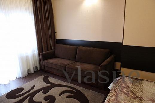 Magnificent 3 bedroom apartment for rent, Kemerovo - günlük kira için daire