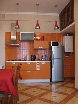3 bedroom apartment for rent, Кемерово - квартира подобово