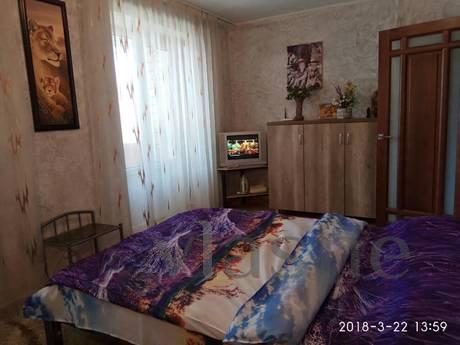 Excellent 1-room apartment LUX, the very center of Khmelnits