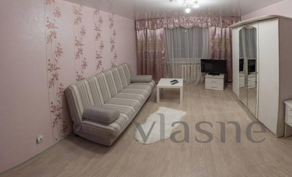 1-room apartment in new building, Kemerovo - günlük kira için daire