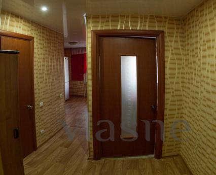 1-room apartment in new building, Kemerovo - günlük kira için daire