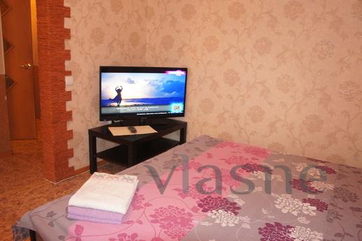 Elegant 1 bedroom apartment Center, Pavlodar - günlük kira için daire