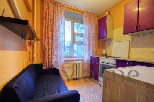 One bedroom apartment on the voykovskoy, Moscow - günlük kira için daire