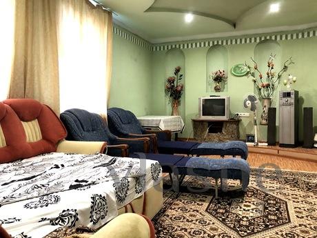 Rent a room in Fontanka (Riviera shoppin, Fontanka - günlük kira için daire