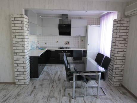 3 bedroom apartment for rent, Yuzhny - mieszkanie po dobowo