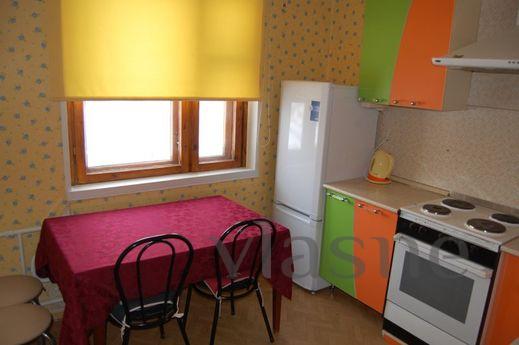 Excellent 1 bedroom apartment, Bratsk - günlük kira için daire
