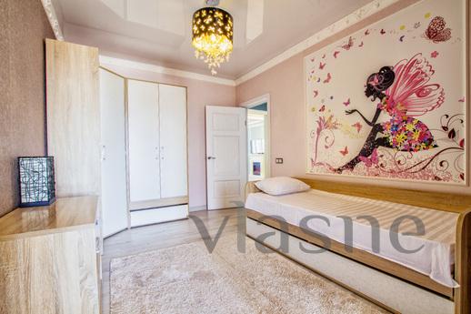 Excellent 3 bedroom apartment, Astana - günlük kira için daire