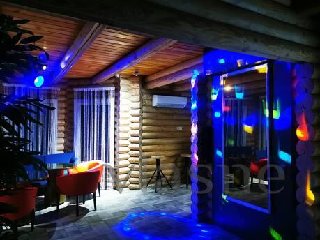 Kiev'de yüzme havuzlu bir evin günlük kirası, Kyiv - günlük kira için daire